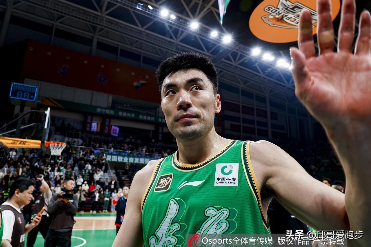 没等来陶汉林的退役，却等来了辽宁二哥李晓旭的退役，坚守球队21年！最终在这种情况