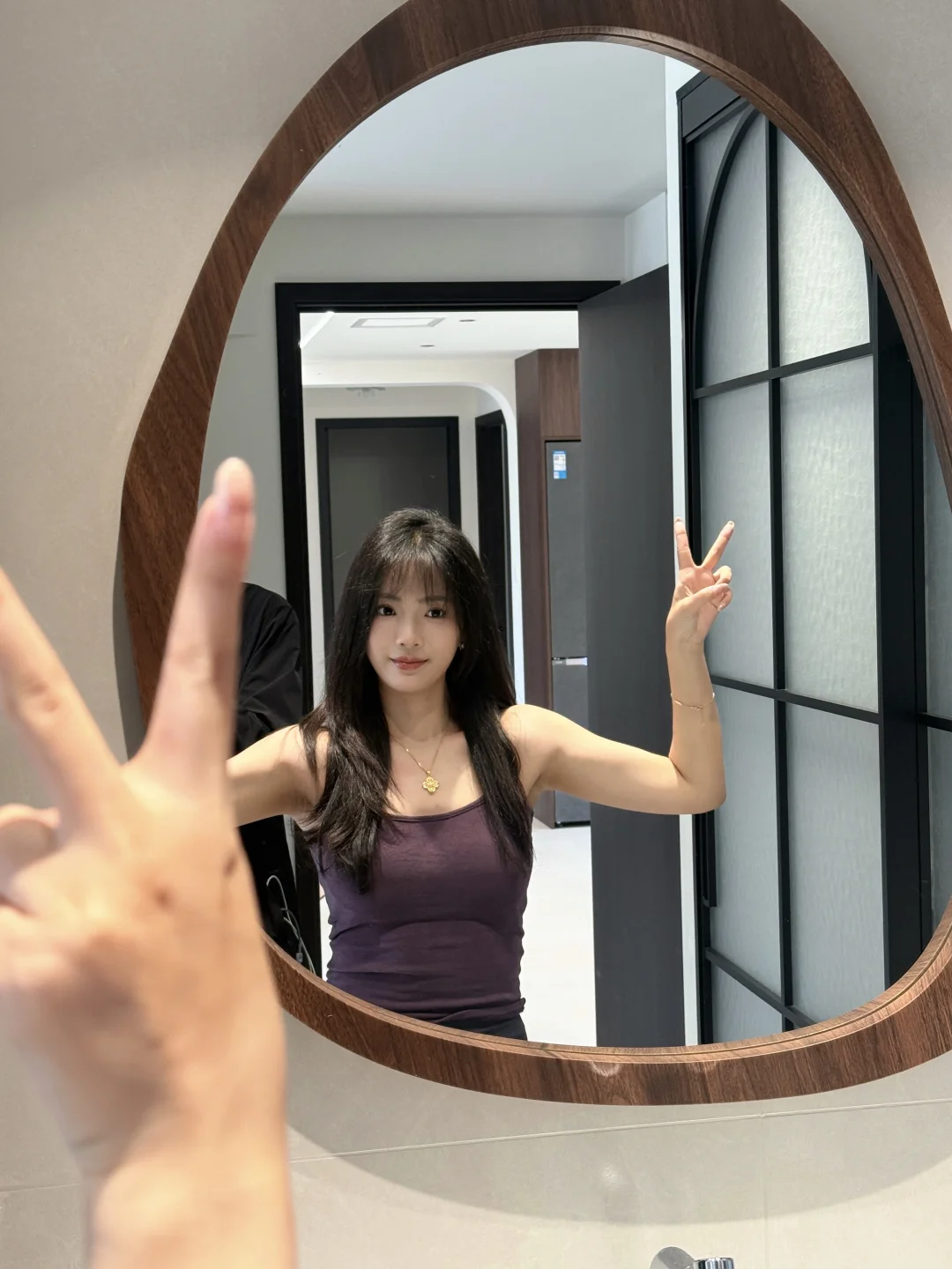 好不容易化个妆得多拍一下