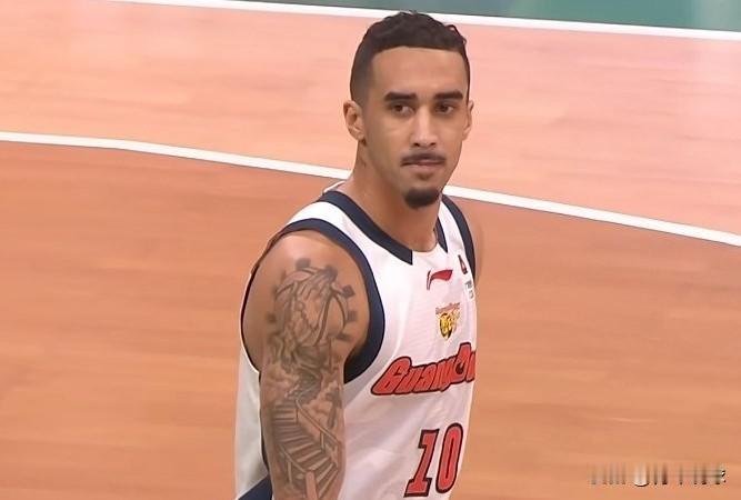 外援差距太大了！

今晚，广东男篮以108-78大胜辽宁男篮，赢下了这场焦点大战