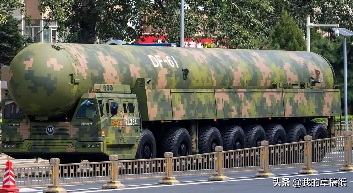 东风-61导弹从阅兵场走向“战场”，射程1.5万公里，覆盖全球所有战略目标！

