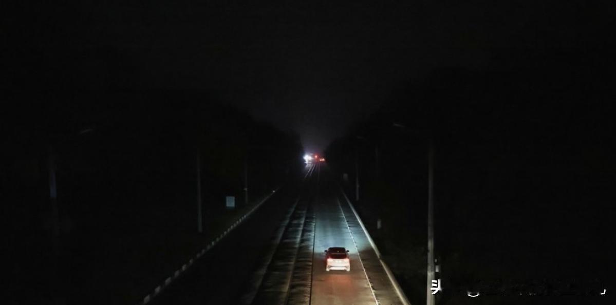 据俄罗斯国防部称，俄军对乌克兰能源设施实施了打击！英媒表示，乌克兰将面临大范围停