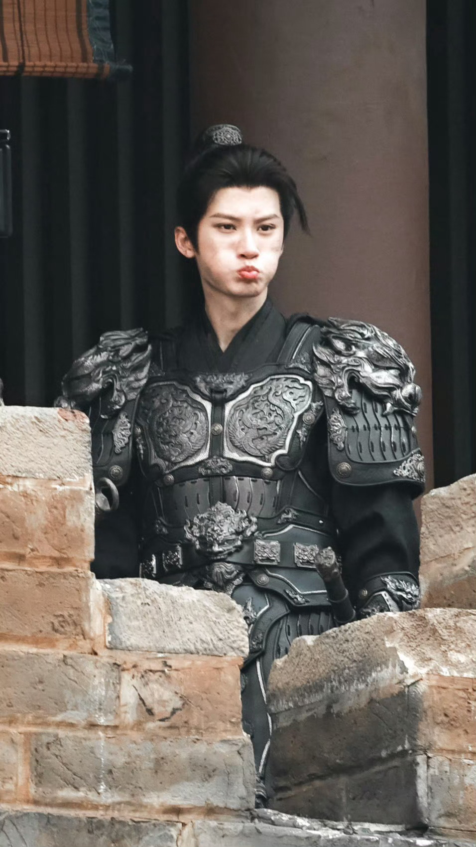 💬🦔😙宝宝早安～ 我还没睡～哈？😧 脏脏包要照顾好自己