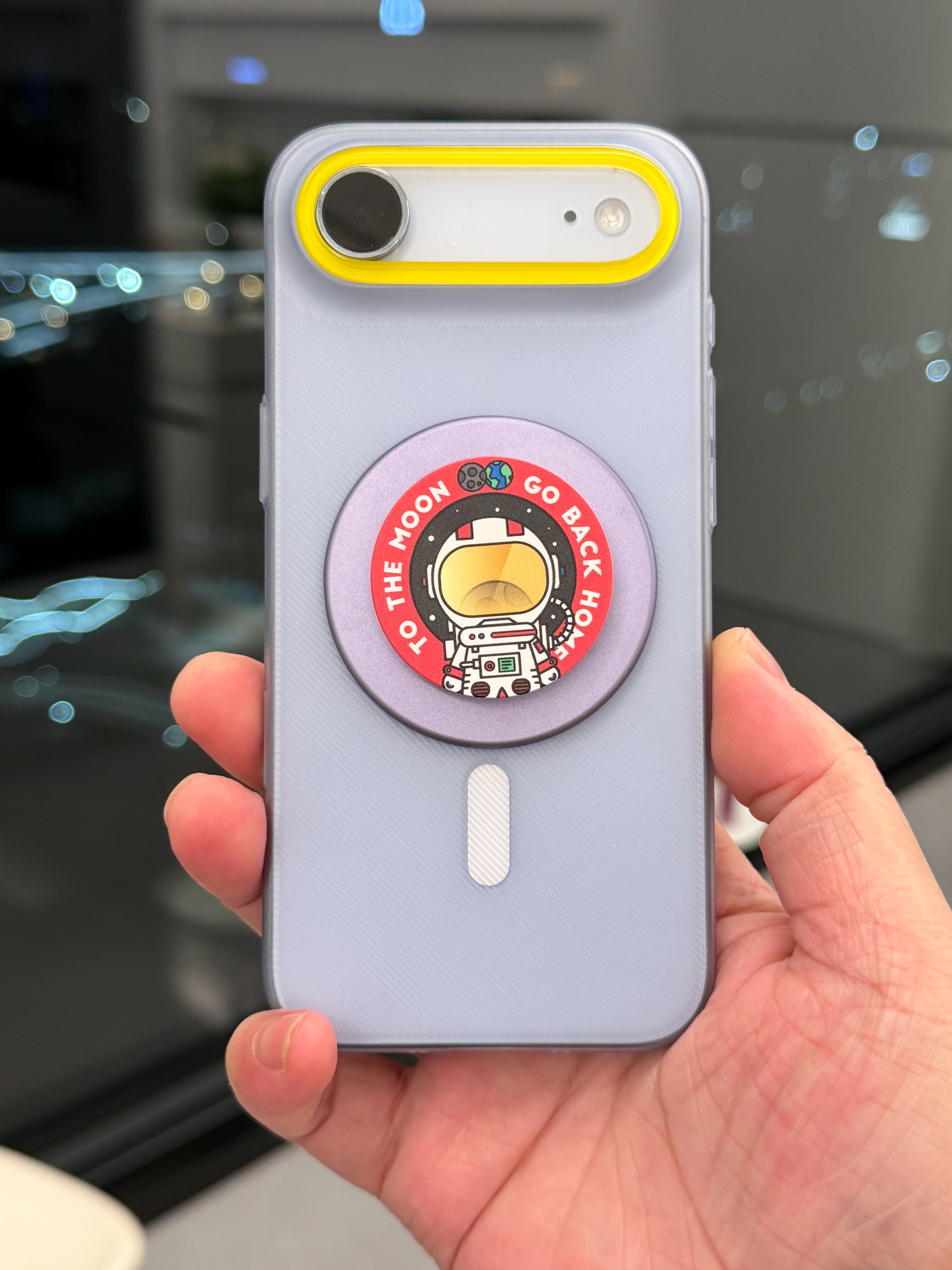 到时候 iPhoneAir 跟 iPhoneDuo 搭档使用，最薄的手机，搭配苹