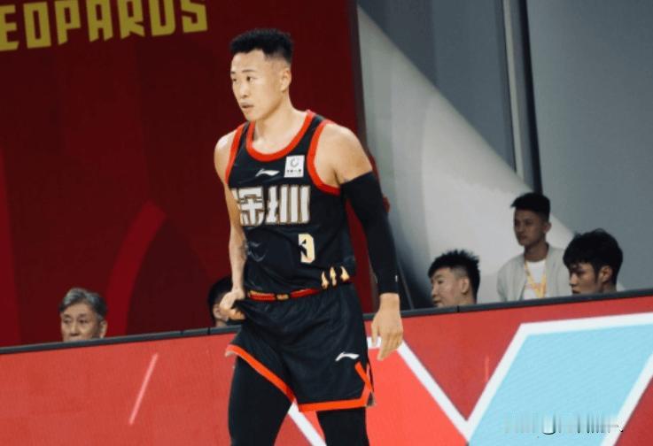 国家队需要贺希宁，贺希宁是个顶级得分手，面对山东25+3+4+4




贺希宁