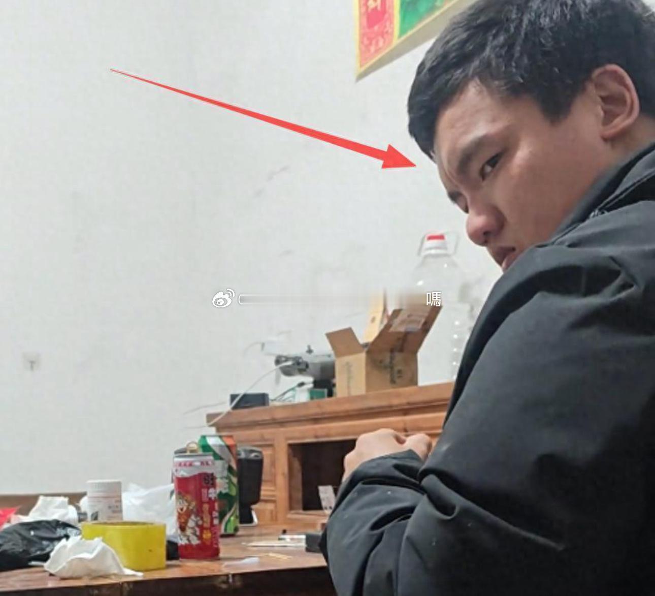 江西母女喝了3瓶牛奶，被老公数落2小时，眼神太吓人，网友炸锅 