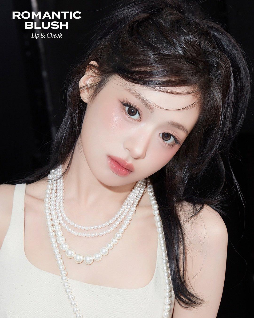 AHyeon郑雅贤六永一此女的表现力就是如此的强奢牌涌上来吧 
