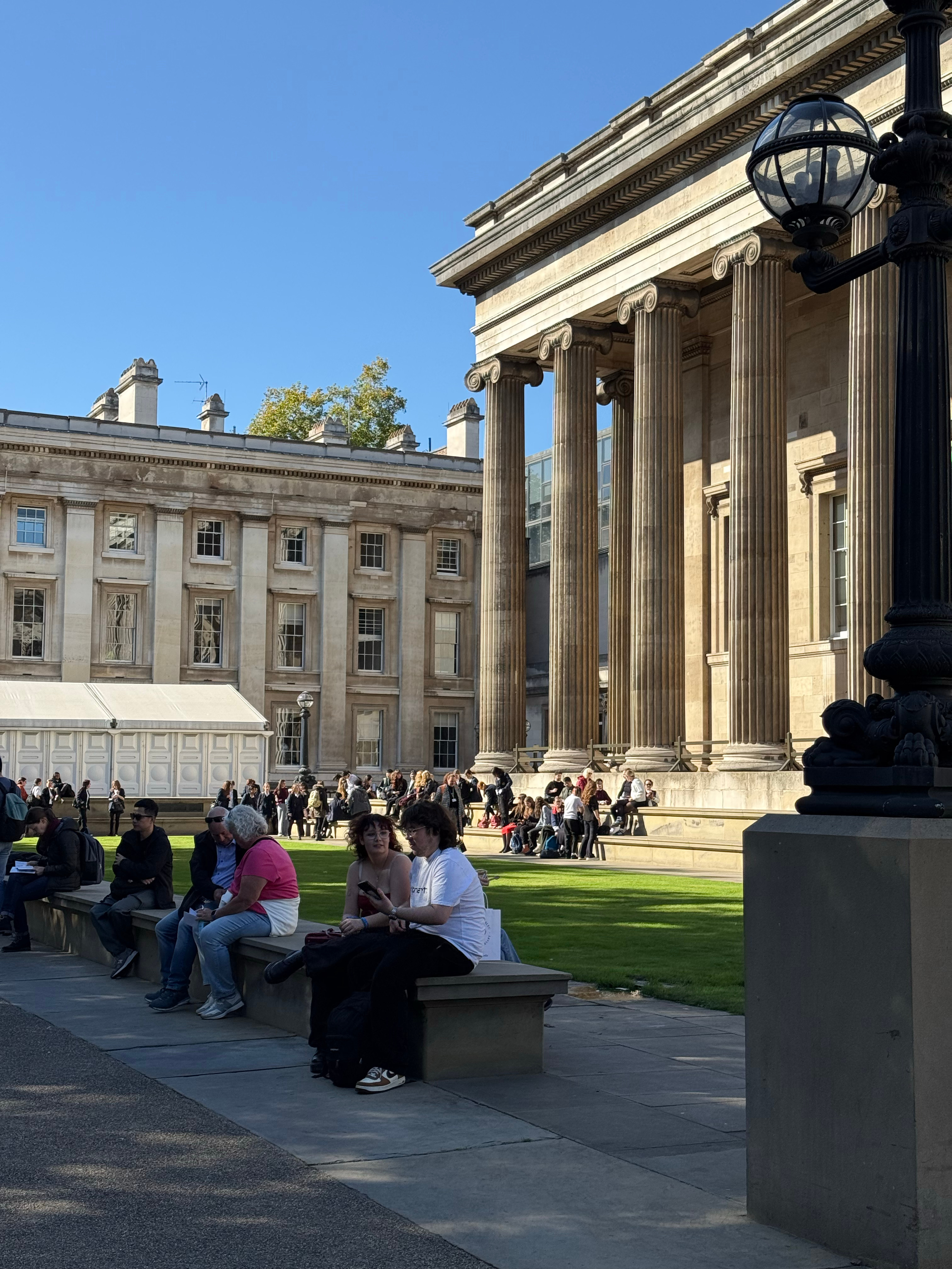 穿过格林威治和时间飞行 ​​​