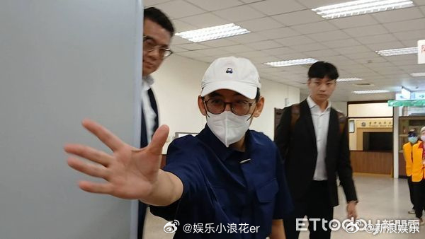 黄子佼二审抗告被驳回​​​黄子佼二审抗告被法院驳回 12日，据台媒，涉嫌持有22