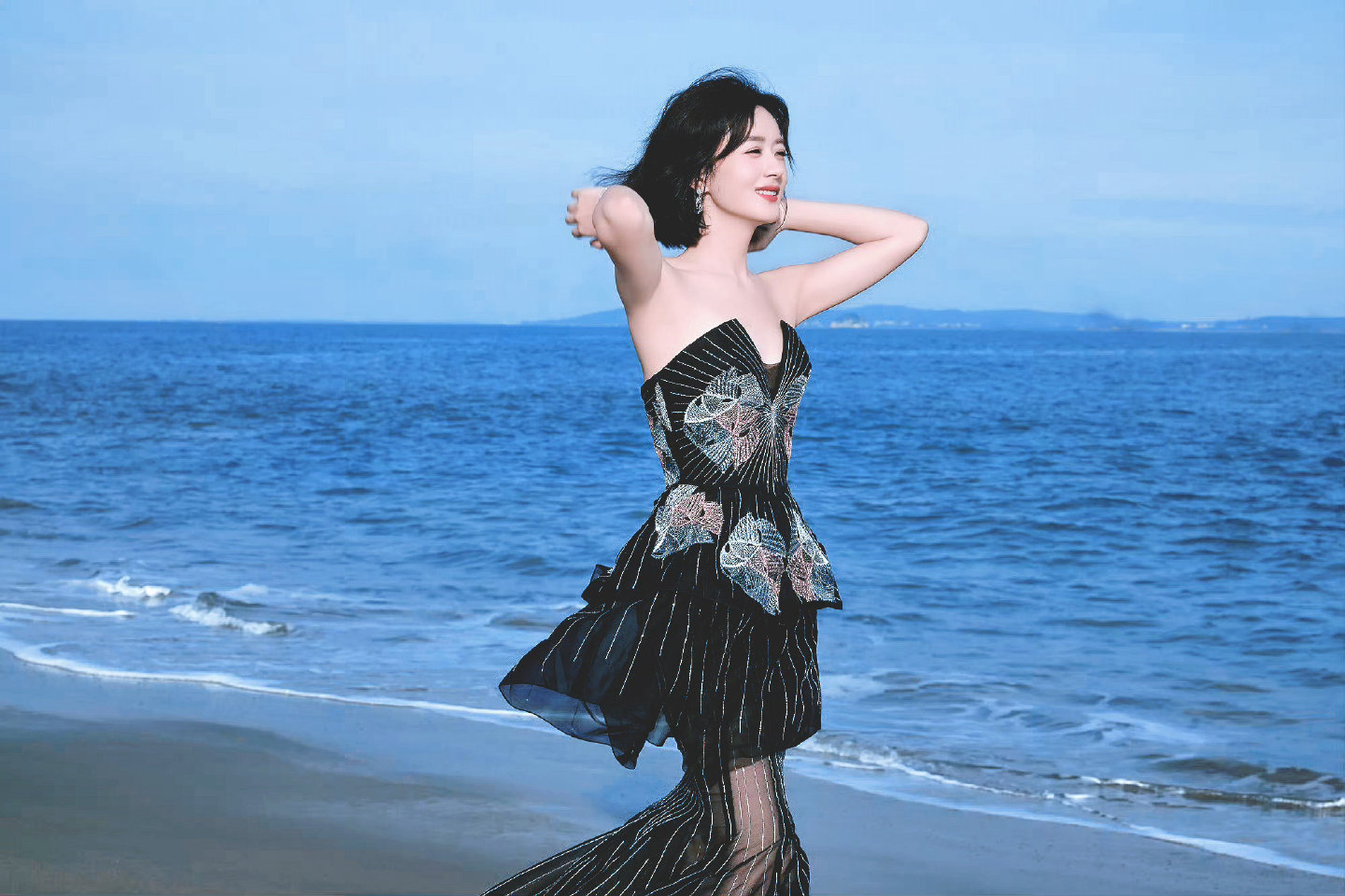 赵丽颖赵丽颖 ‎眼里是你，心里也是你ﻌﻌﻌﻌ♡  ‎ ‎ﻌﻌﻌﻌ♡后来我的眼里就