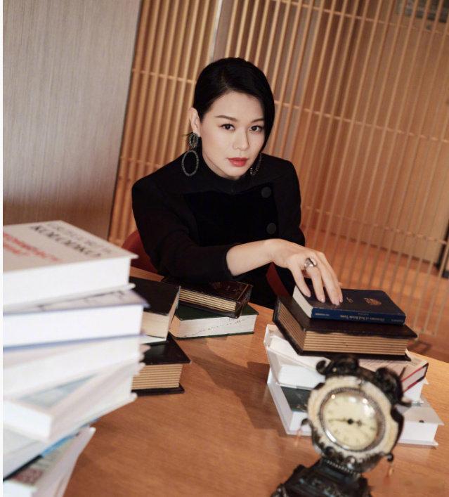 时差一万公里 《时差一万公里》里胡杏儿的家庭生活戏份太真实了！没有夸张的表演，举