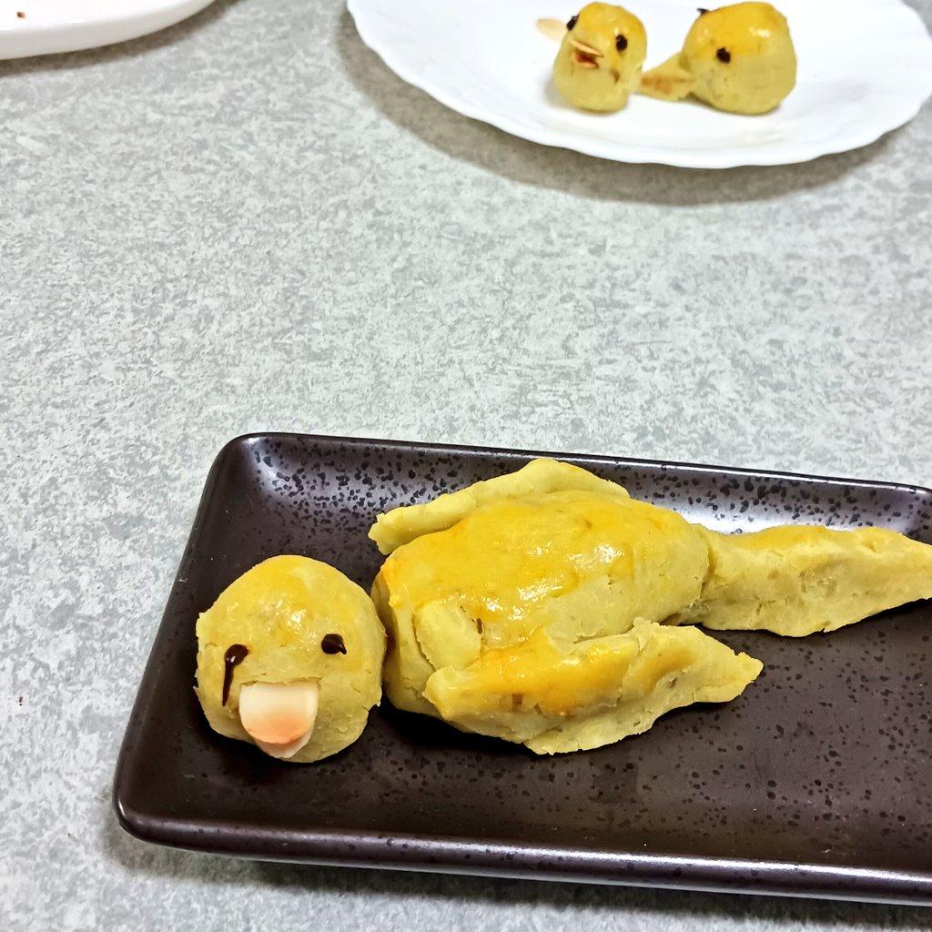 孩子们比较挑食、不爱吃饭，常常会让父母感到很困扰，必须得想出一些花样才能让他们乖