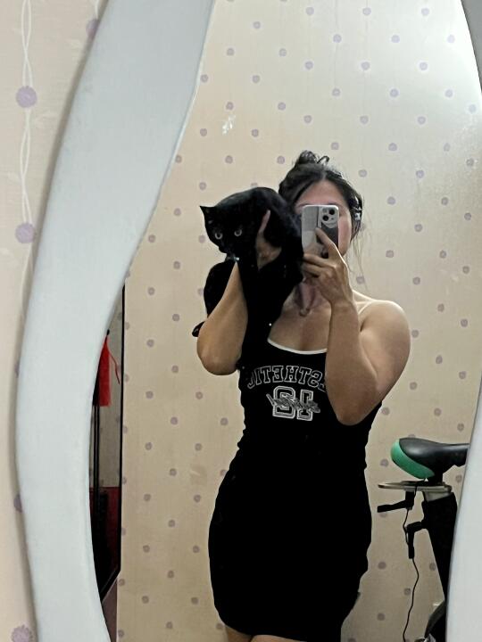 🐈‍⬛我的猫可爱嘛？