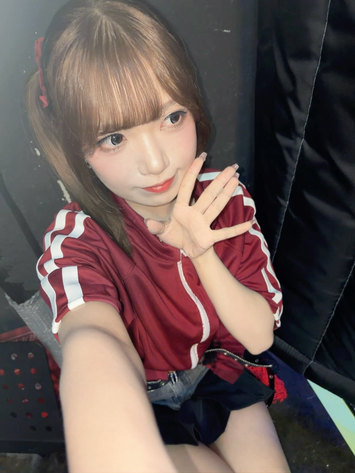 in cave！乐队和偶像拼🎸和平常很不一样很好玩吧！黄毛丫头初登场！觉得可以