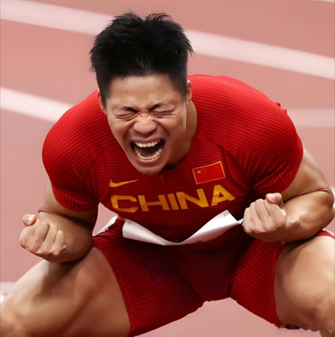 苏炳添退役苏神退役了，臀腿之神无人超越！ 