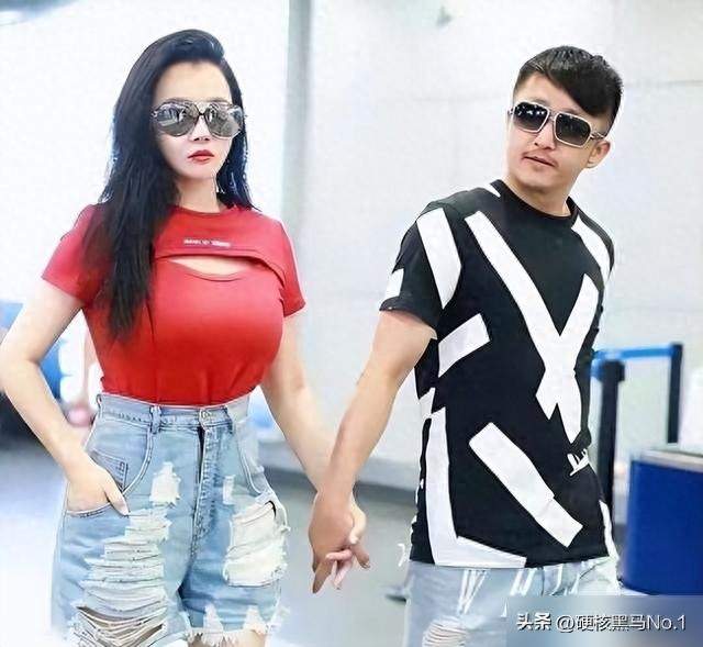 明星夫妻分房睡，两亿债务压垮婚姻，她还能撑多久？