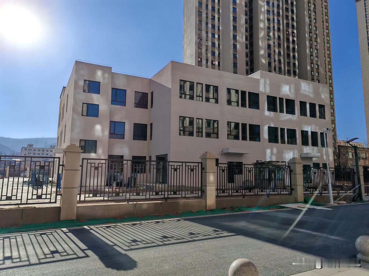 医保断交以后重新缴纳多久以后能恢复各地区的规定有所不同，但通常情况下至少都是在3