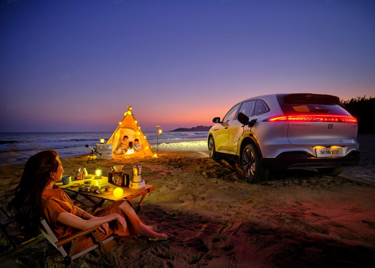 看不见的守护，别克至境 E7 给孩子实打实的安心
很多家长选车，只关注看得见的碰