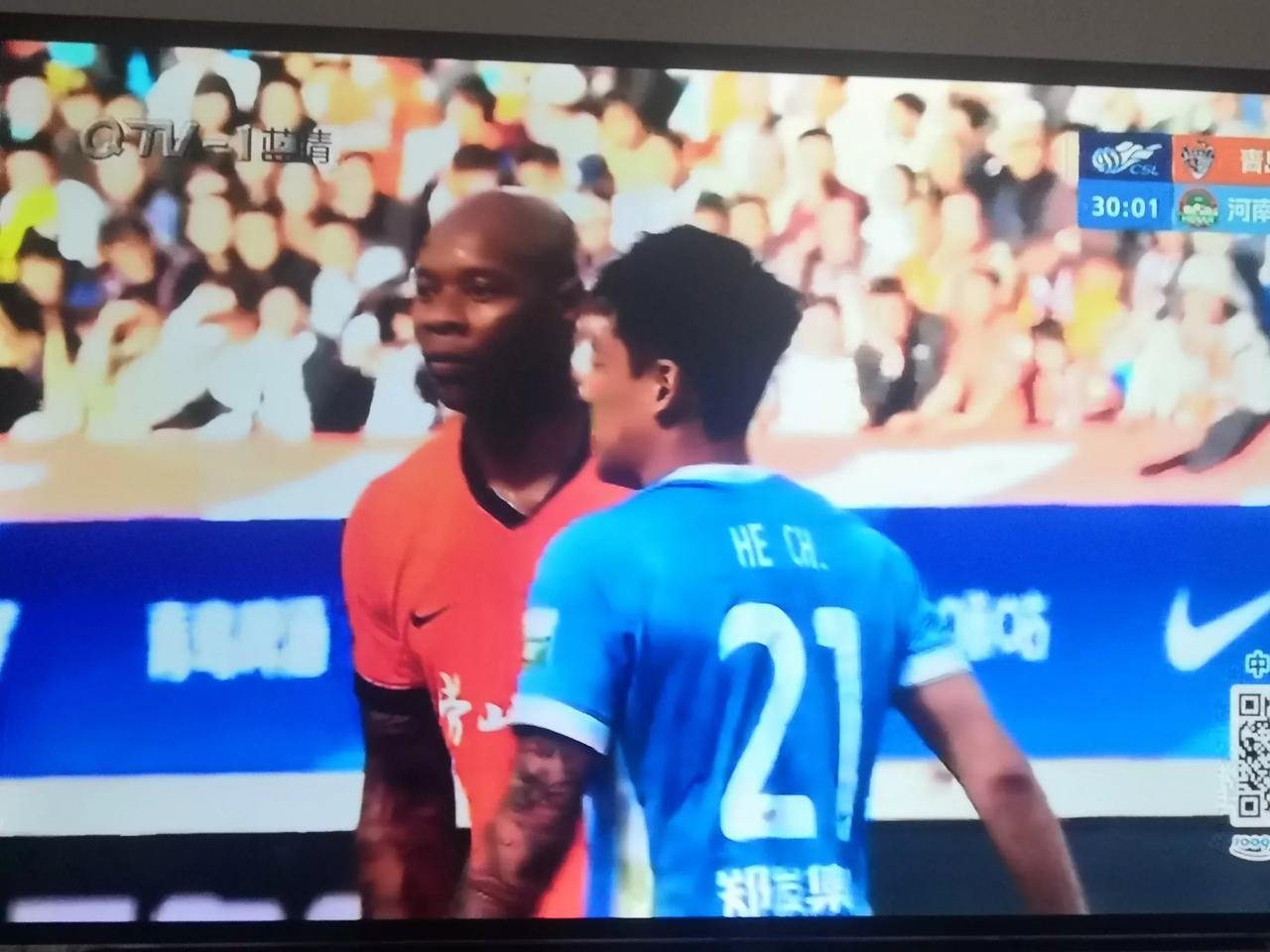 米兰在主场迎战河南队一样攻攻攻

看到米兰教练开场后的三板斧，这伙计还是一如既往