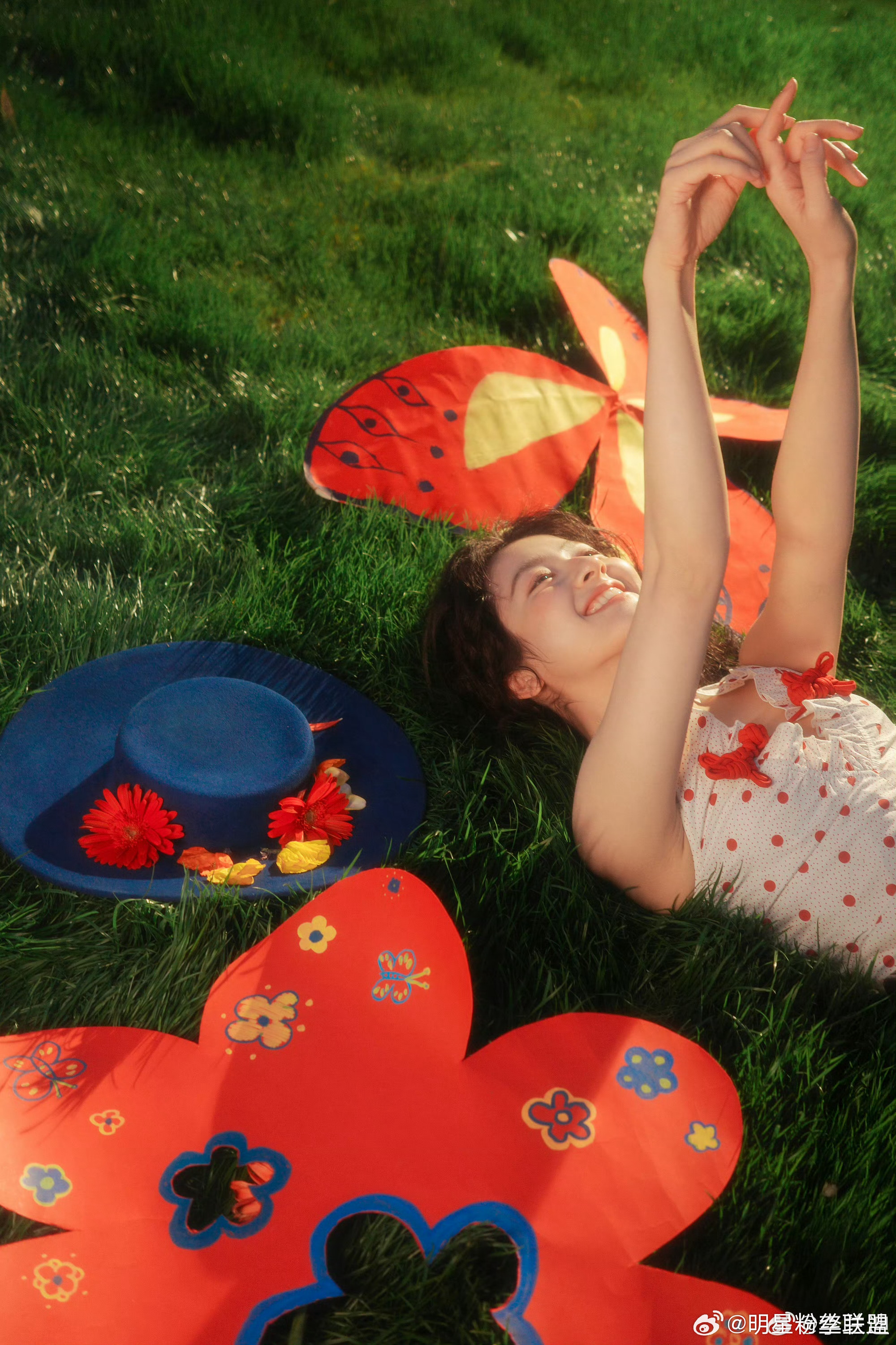 李兰迪学会用微博的第一件事 救命可爱犯规🐾小时候刚用上微博就发了自己的照片，从