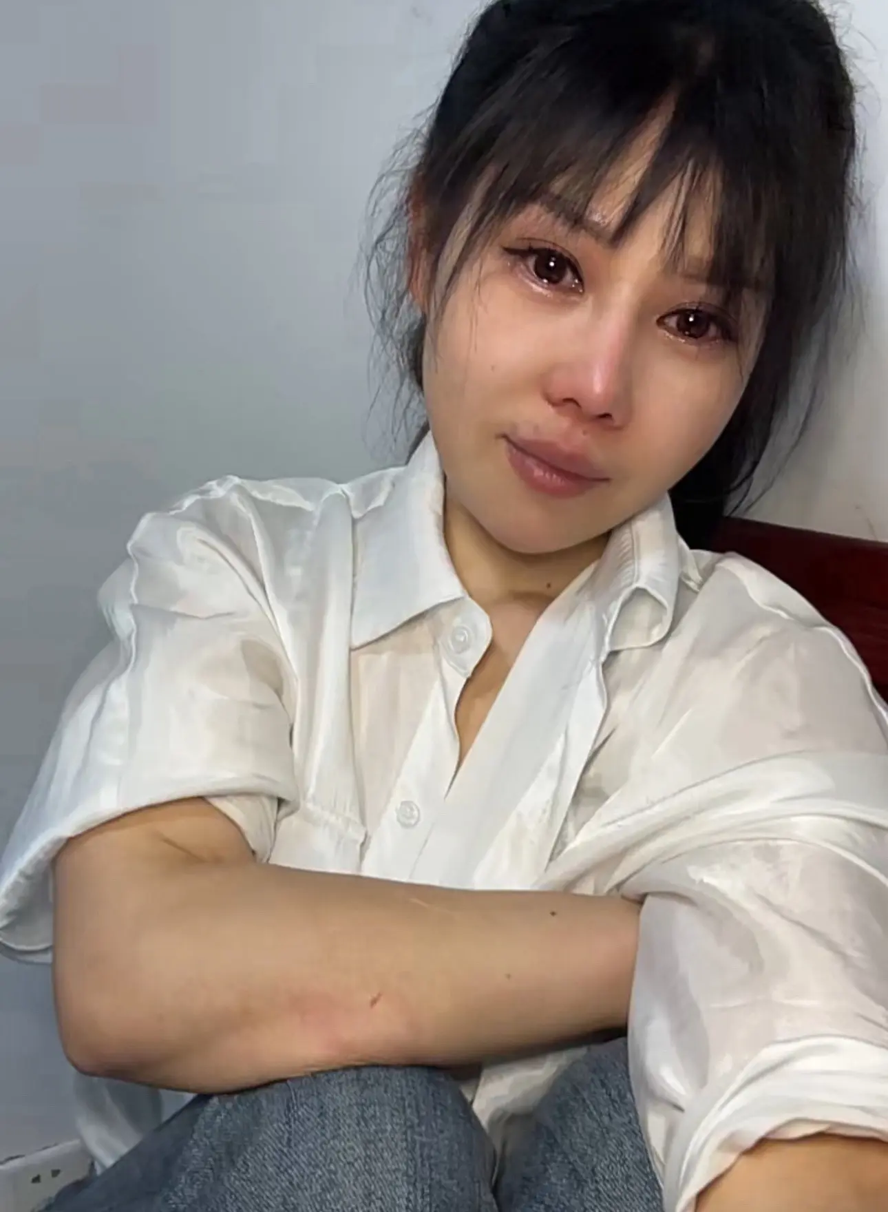83年我44岁，现处于负债中……人到中年却把日子过成了最狼狈的样子。从...
