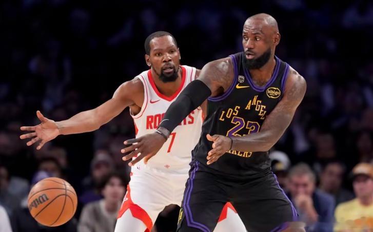 HG08体育：湖人总分2-0！詹姆斯28+8+7献关键暴扣 杜兰特9失误+下半场