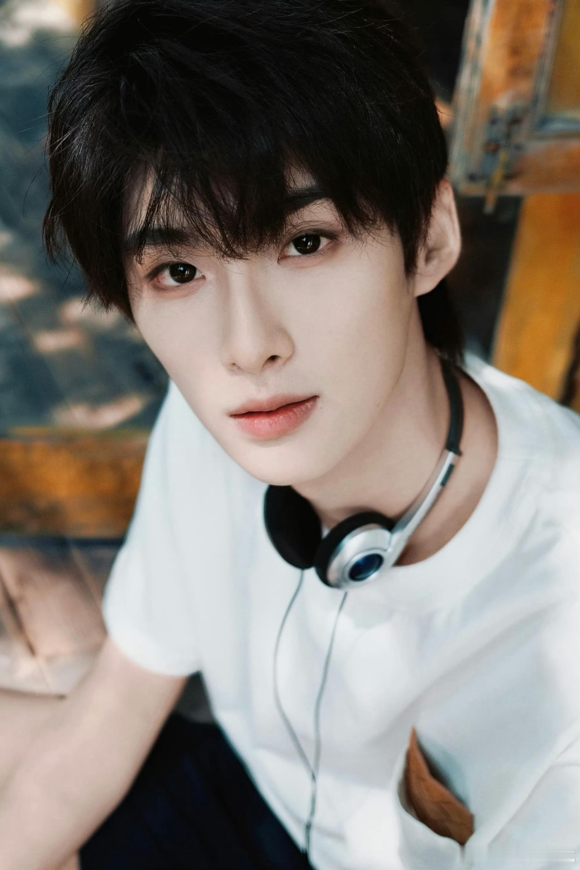演员李启航  💚李启航 💚李启航未来可期在我枯燥无味的生活里，你就是我的希望