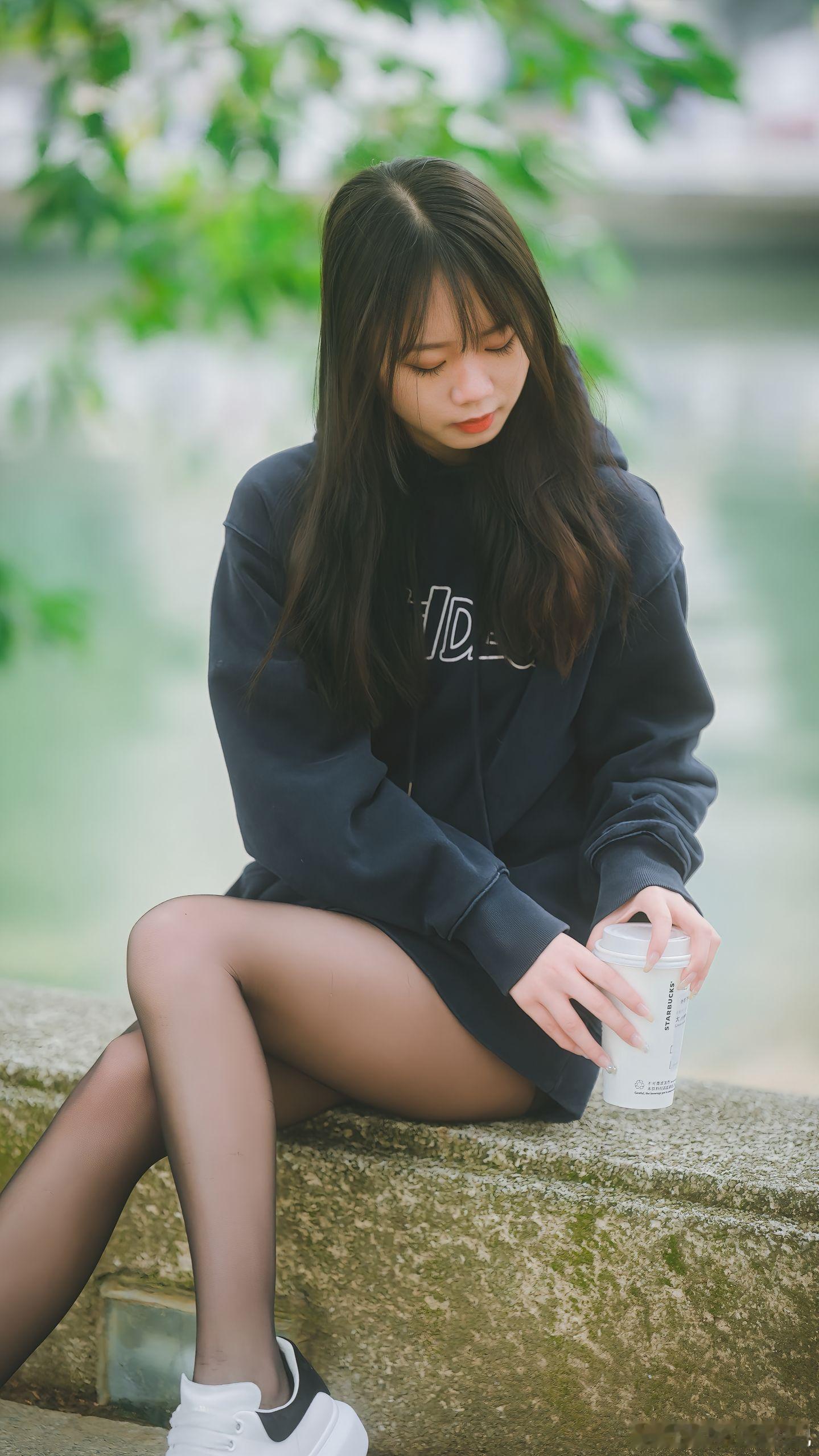 朦胧感，增强了魅力