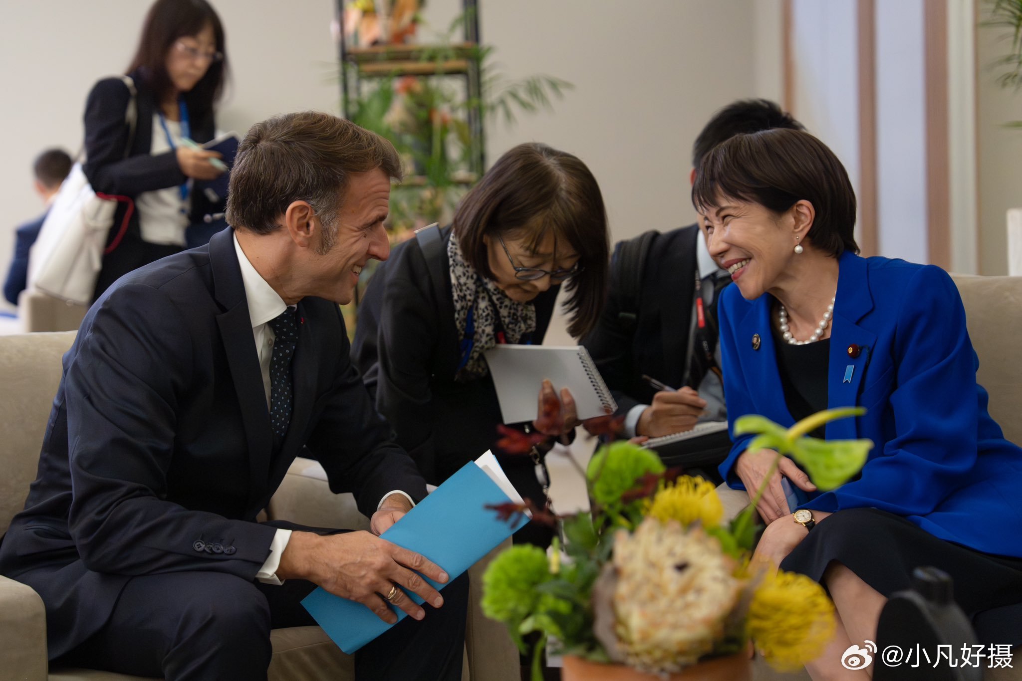 日本共同社报道，马克龙4月1日将在东京与高市早苗举行会谈，或确认在经济安全保障及