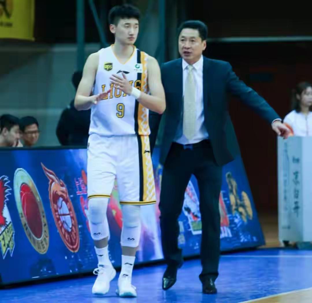 有球迷问，同样是球二代，为什么张镇麟和付豪这样的可以打出来，但是李春江的儿子李京