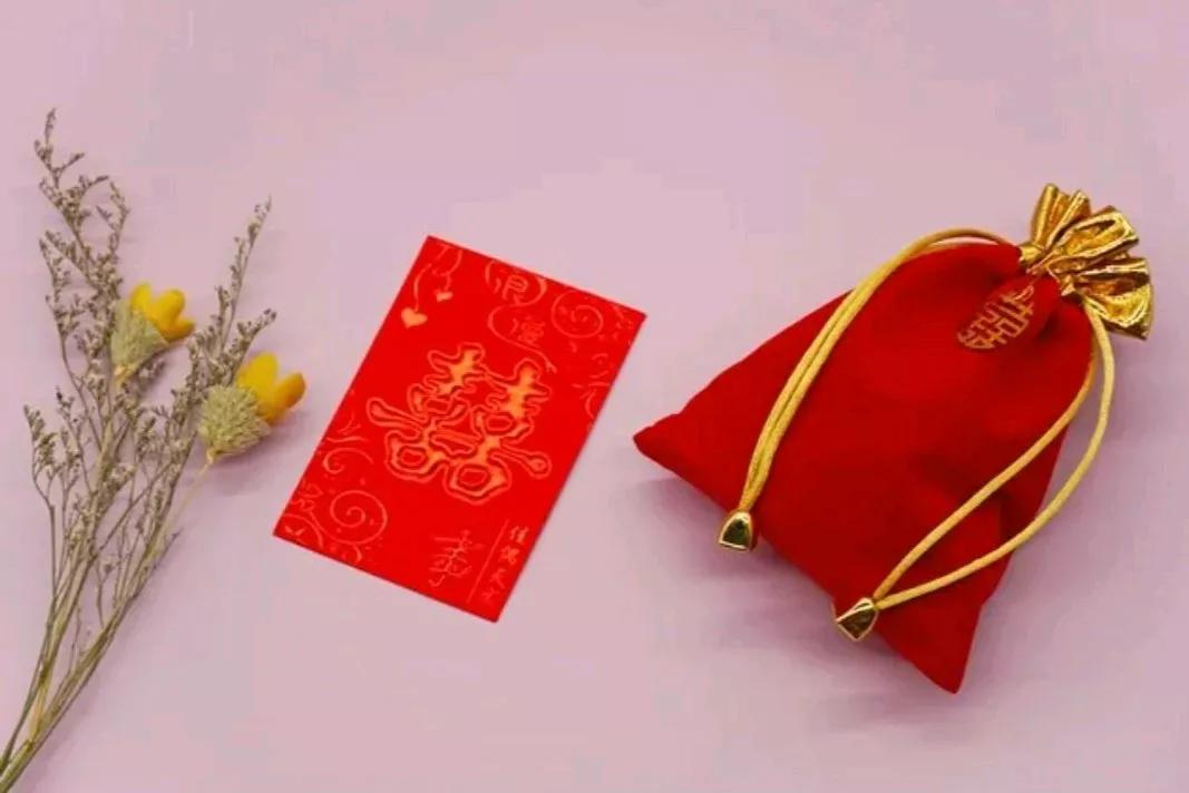 我在外地工作，多年不联系的朋友说他儿子结婚，我儿子结婚，他没出份子，我没有学他那