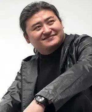 63岁刘欢老师走了，
现在全网最揪心难过的，莫过于刘欢的妻子卢璐了。两个人相识九
