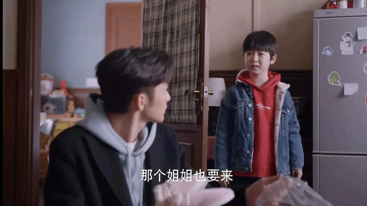  第26集，徐燕时谈个恋爱真可谓是毁天灭地“毫无人性”了。不仅不遗余力的给前同事