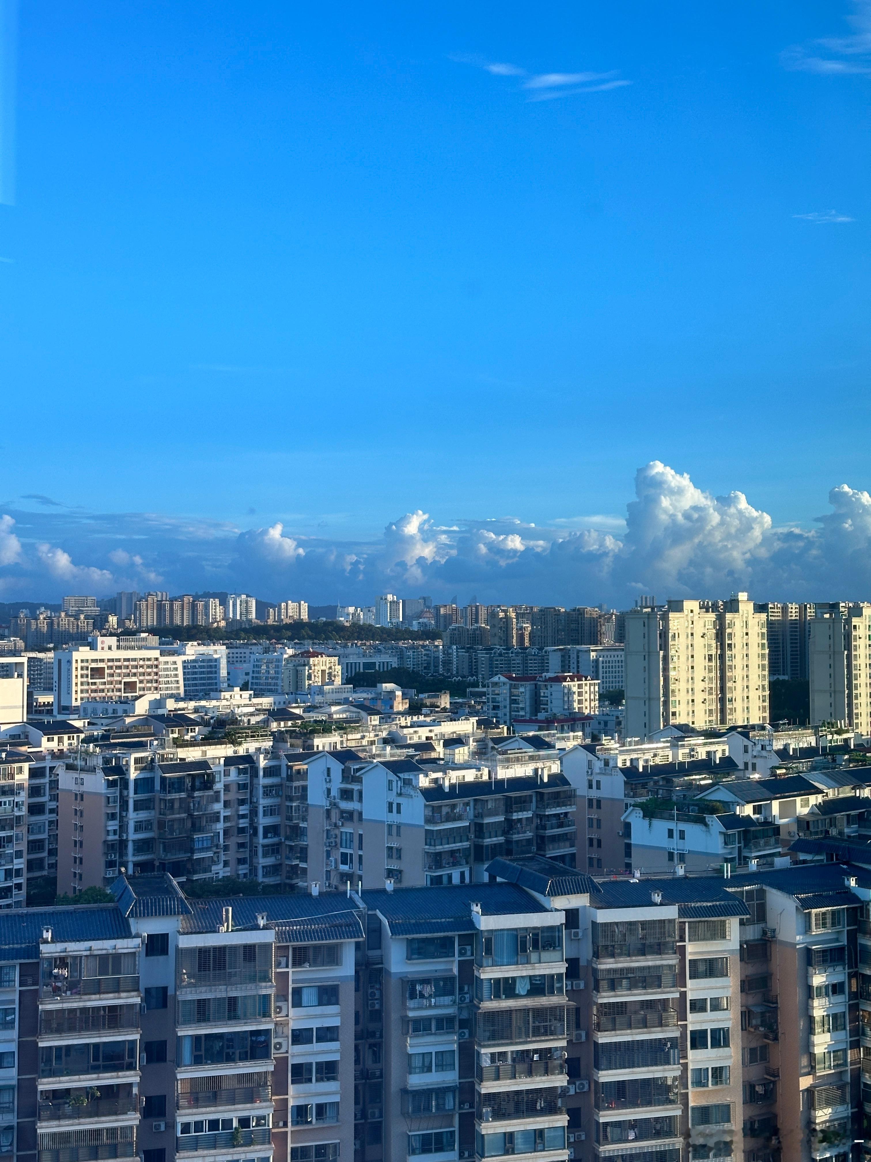 学到了 以后有人问平时都干嘛的时候把上班两个字替换成赚钱，这样会显得很神秘且有实
