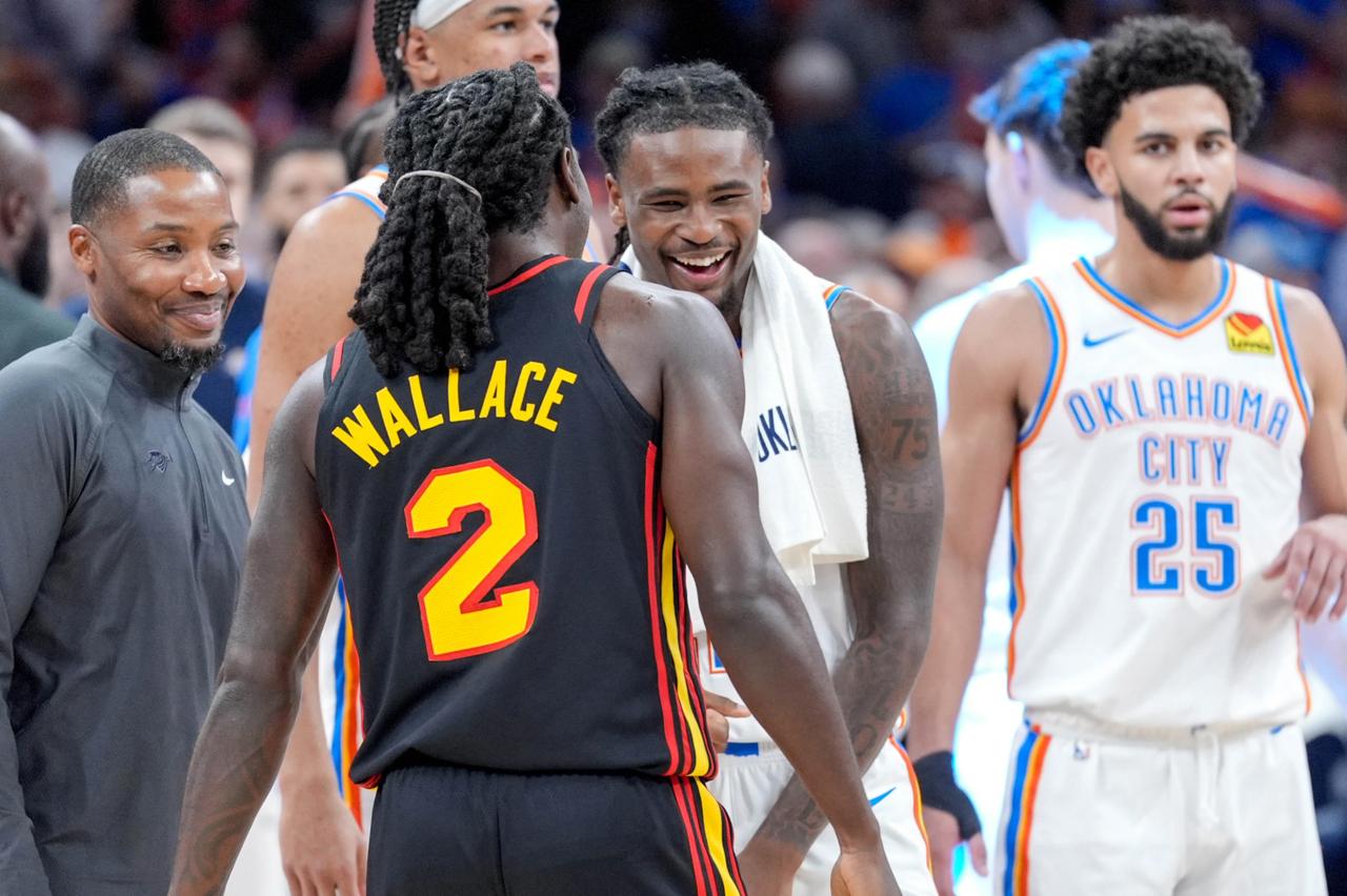 马刺队依旧被雷霆队强势反超，根据NBA官方更新的最新实力榜单来看，雷霆队依旧位居