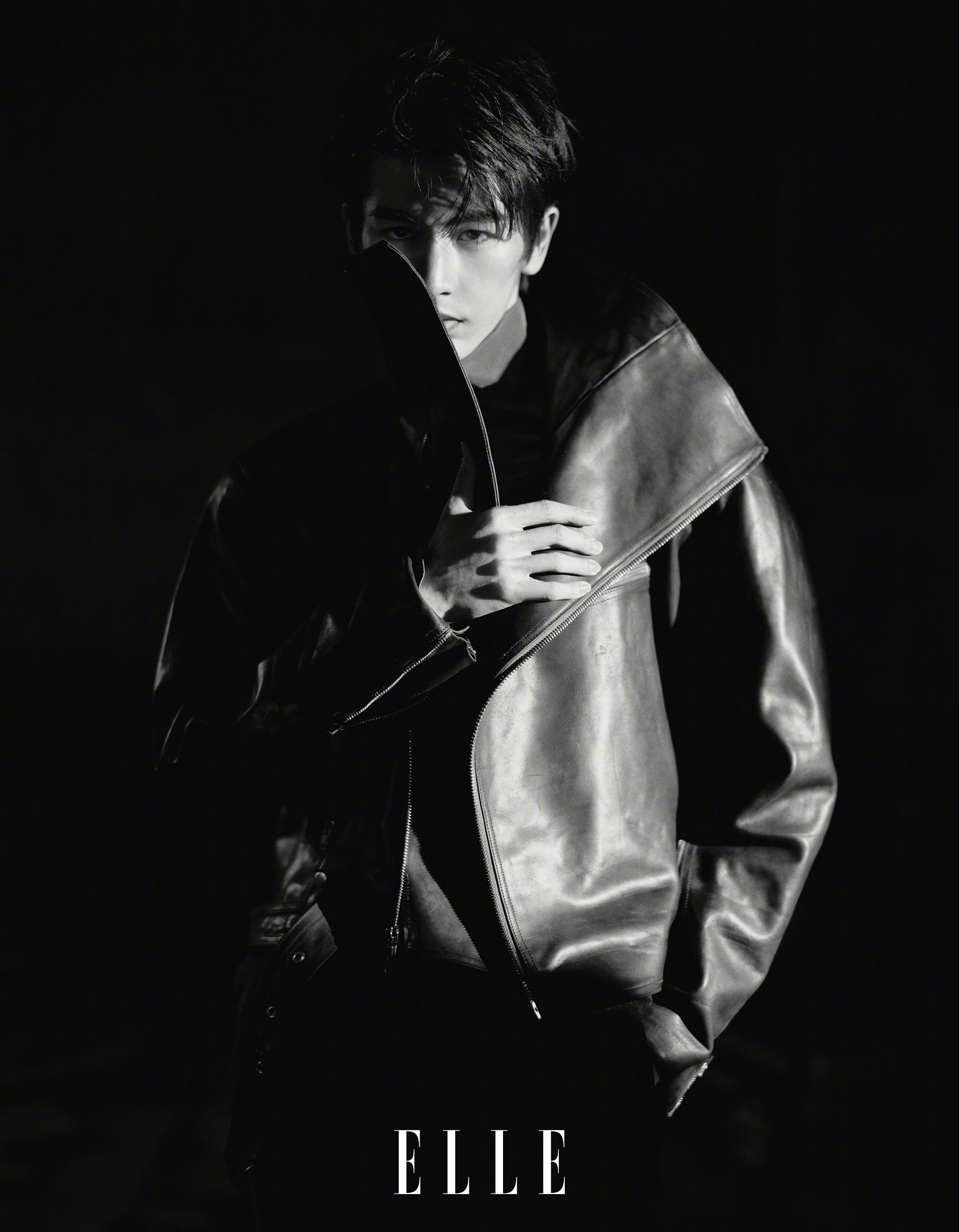 张凌赫 × ELLE China April 2026📷：许闯 ELLE四月刊