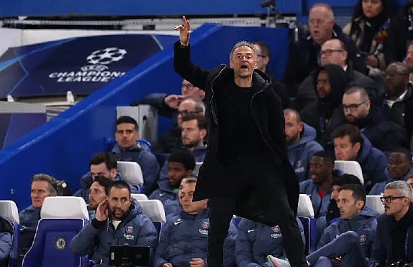 北京时间今天凌晨，在欧冠1/8决赛次回合比赛中，巴黎圣日耳曼以3-0完胜切尔西，