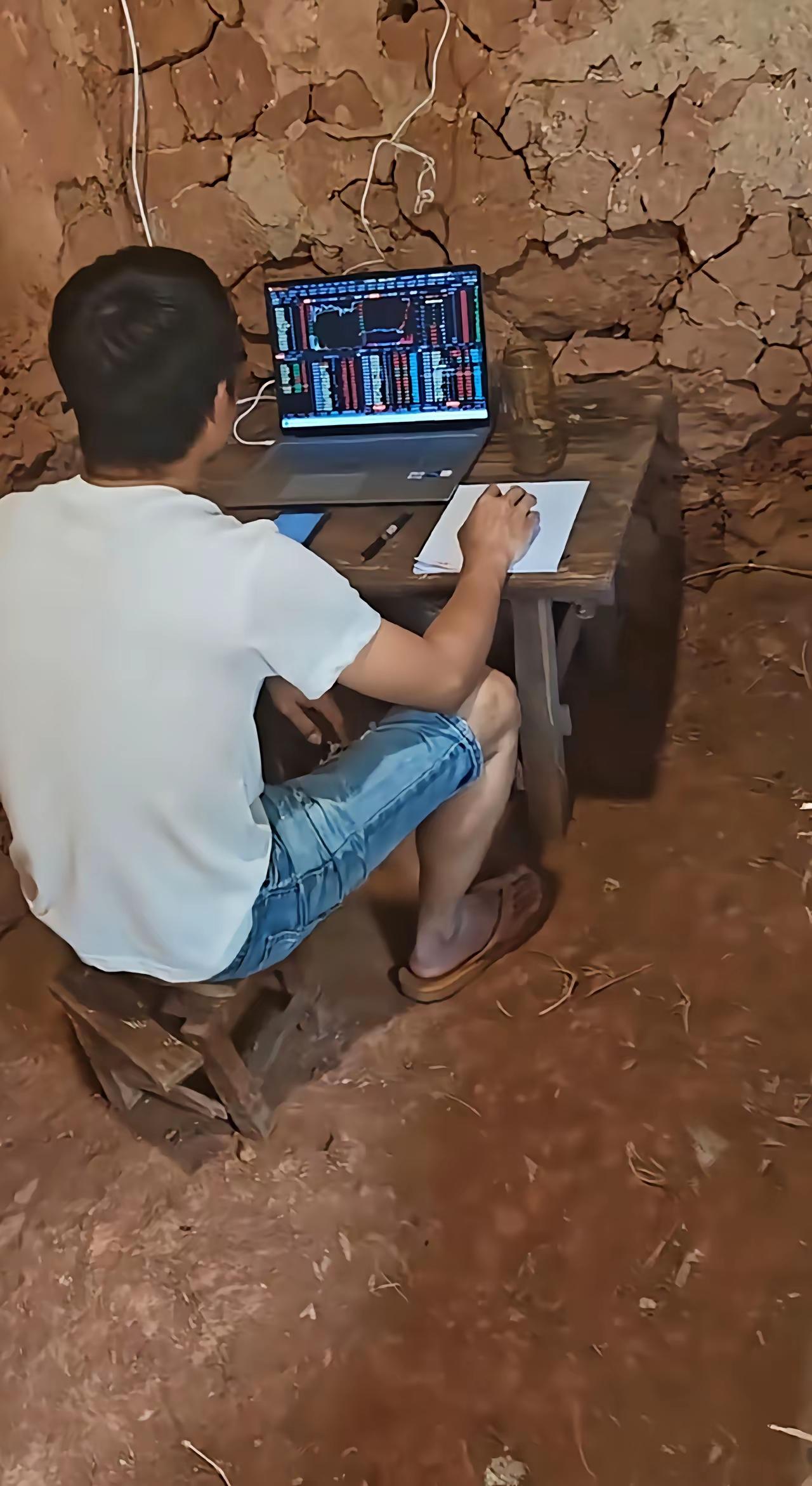 股市有风险，入市需谨慎，这么跟你说吧，想当年，他住的是独栋大别墅，现在…………，