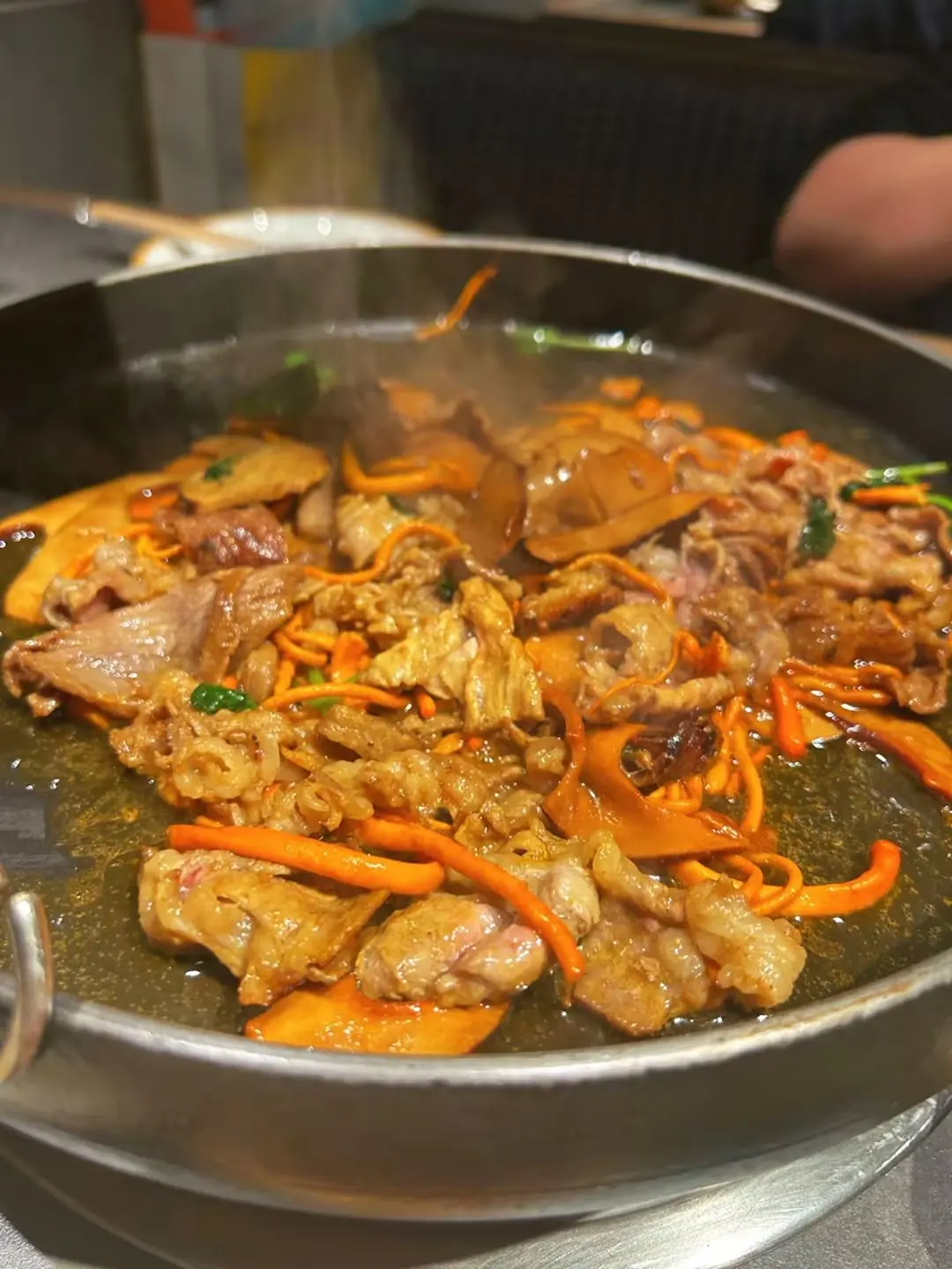 生活就是既能朝九晚五，又能浪迹天涯😋