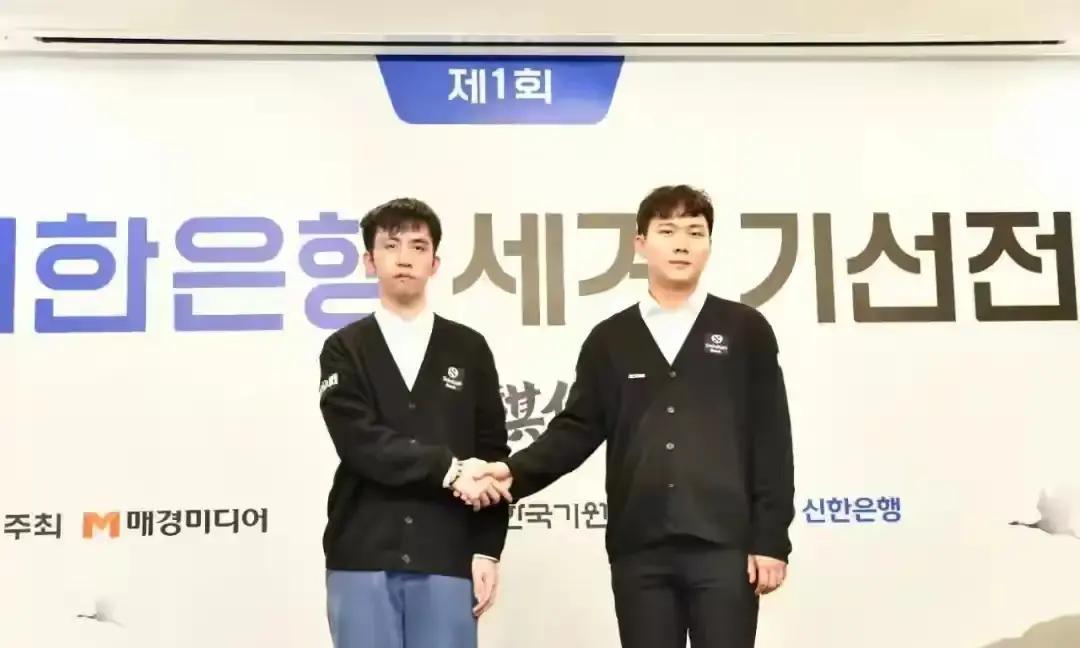 00后把朴廷桓逼到悬崖边
 
决赛第三局王星昊执黑，序盘第37手挖断直接把韩国第