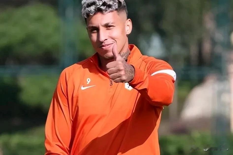 这也不乐意了？克雷桑被评为中超第24轮MVP，上海海港球迷表示反对:媒体评审环节