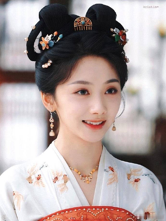 王影璐宝儿姐本体出来了 看沈韶光为阿圆对抗恶势力，才算明白为啥说王影璐宝儿姐本体