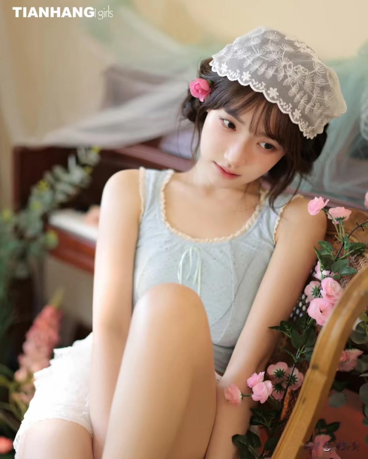 少女心满满，粉色花海中的梦幻时光