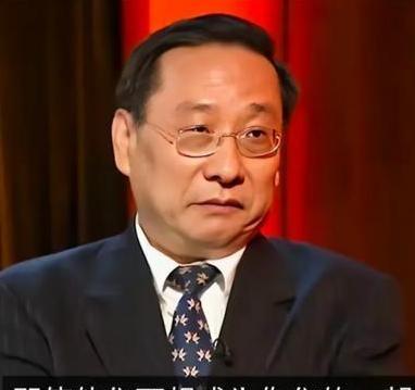 CNN记者上来就问：中国为什么不让台湾独立？结果高志凯眼皮都没抬，悠悠地问：那美