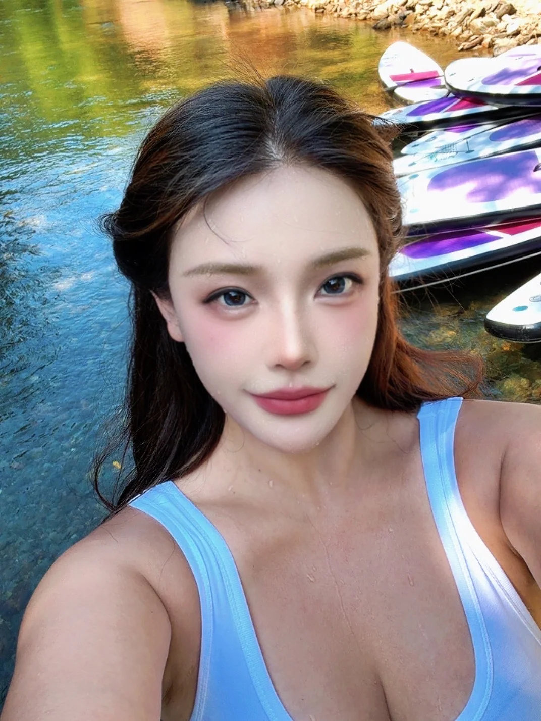 总会遇到那束光 日落后出发 回不去的故乡 去有光的地方