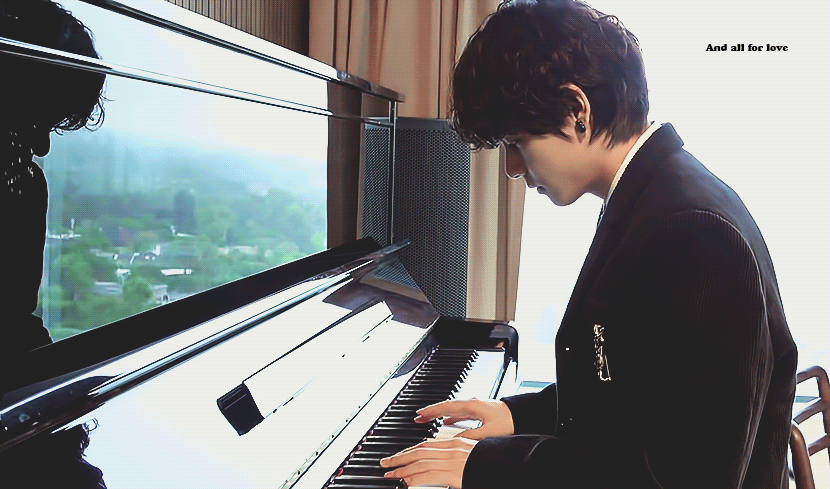 金泰亨 钢琴王子🎹 