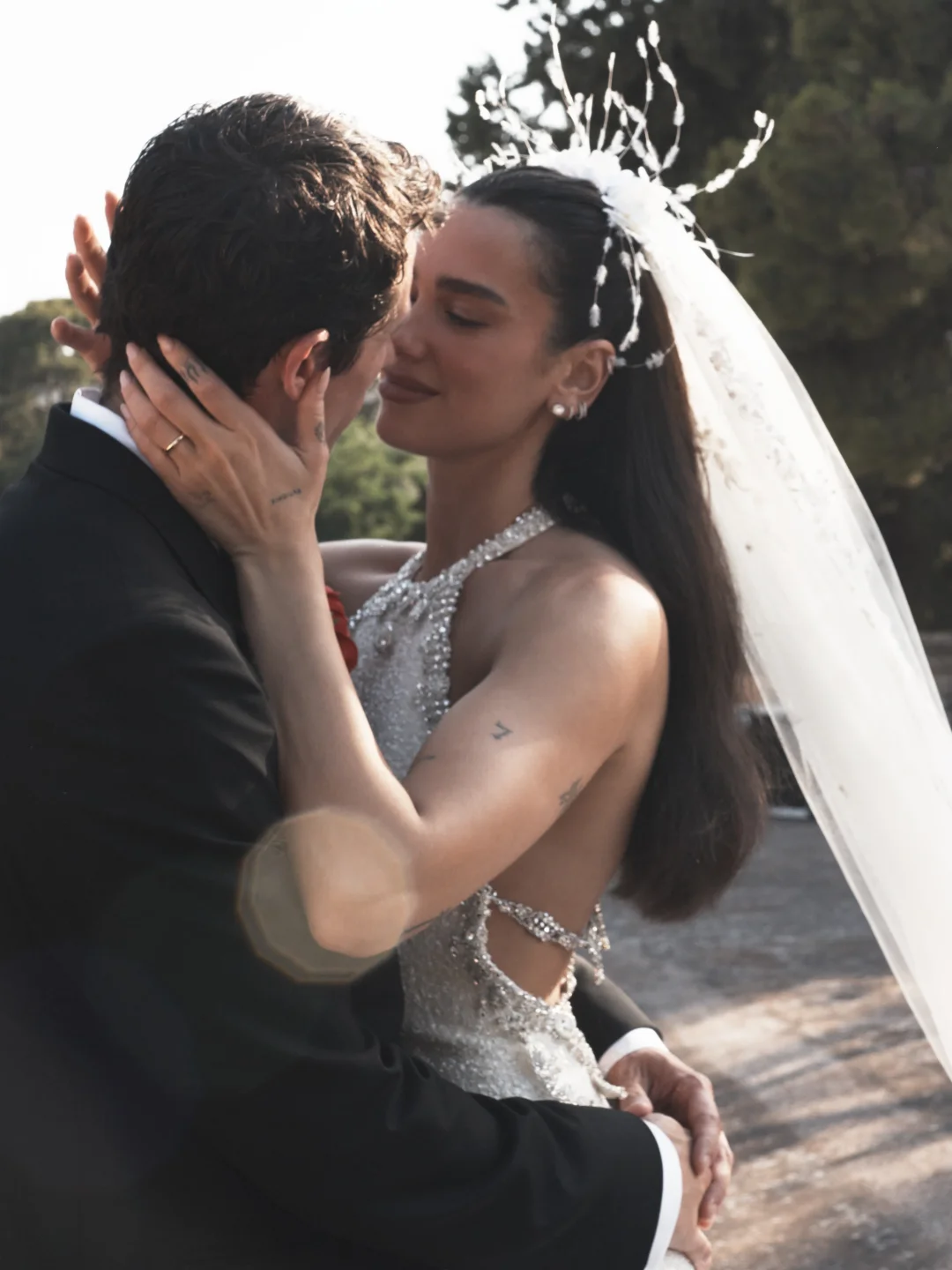 啪姐婚纱揭晓，巴洛克庄园里电影照进现实