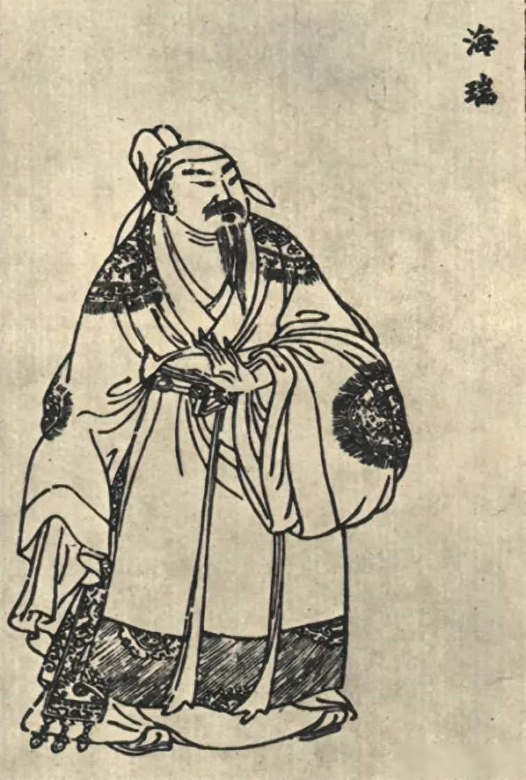 明朝太监，十个里头九个祸害。王振搞丢了皇帝，刘瑾差点篡了位，魏忠贤更是把朝廷玩成