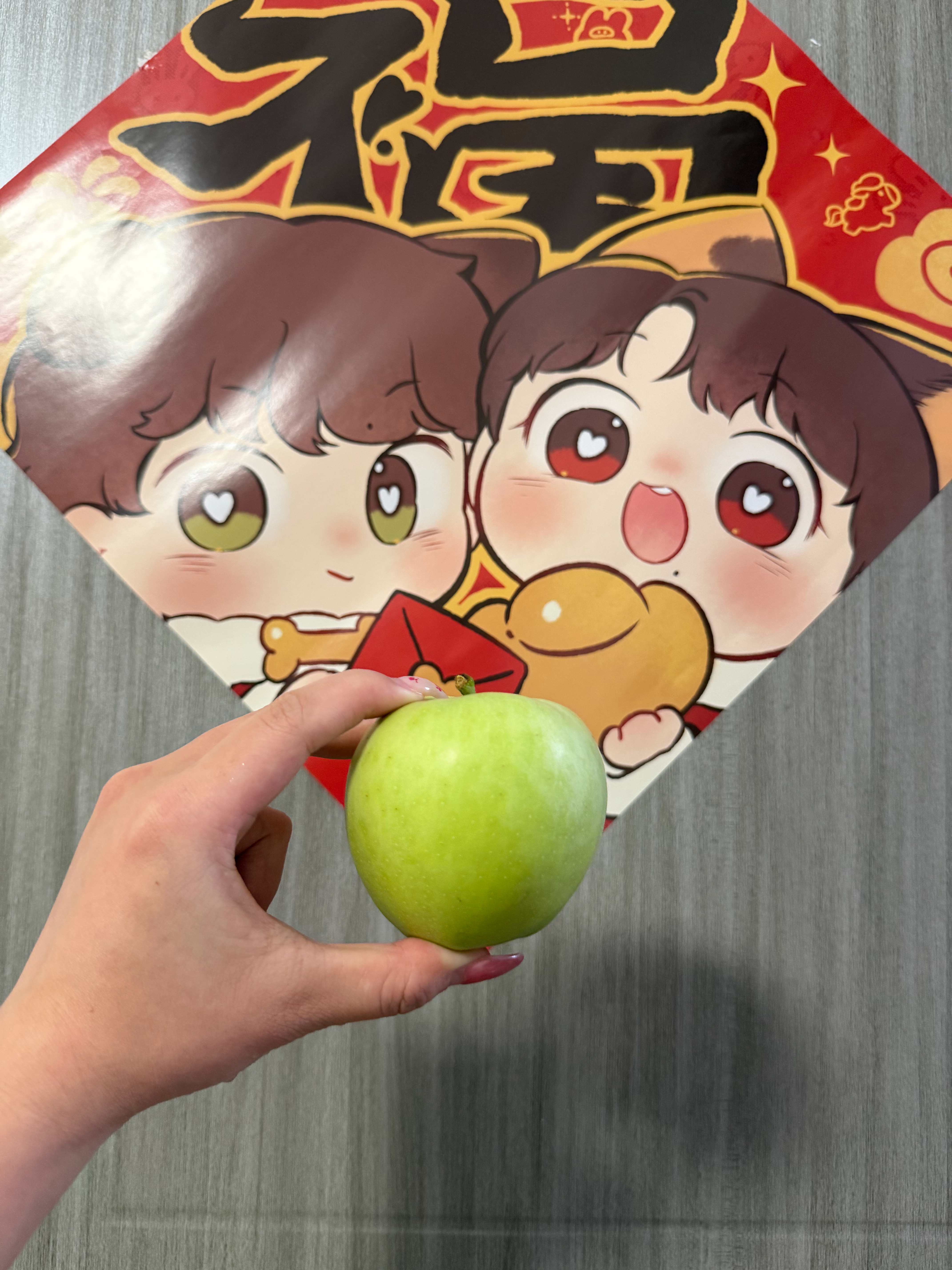 在网上买了青苹果想尝童年的味道🍏第一个咬下去是坏的还又涩又不脆 