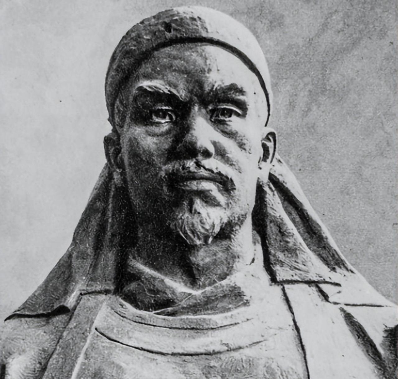 读毛选：毛主席在《论人民民主专政》里提到的“洪秀全、康有为、严复和孙中山代表了在