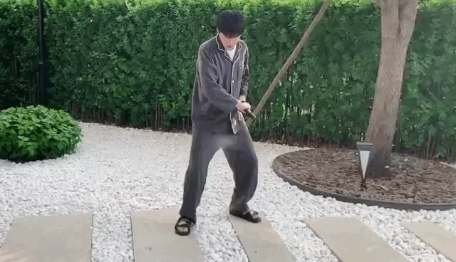 #张若昀中二又浪漫#张若昀的实力我们能够看的到，对于王炸这个角色，能够感受到这个